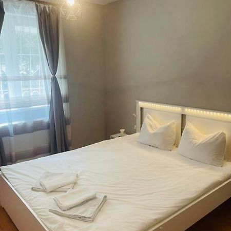 Appartamento Chic Retreat Timisoara Esterno foto