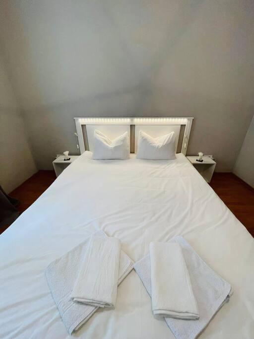 Appartamento Chic Retreat Timisoara Esterno foto